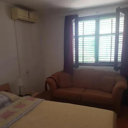 Przic House Apartment *